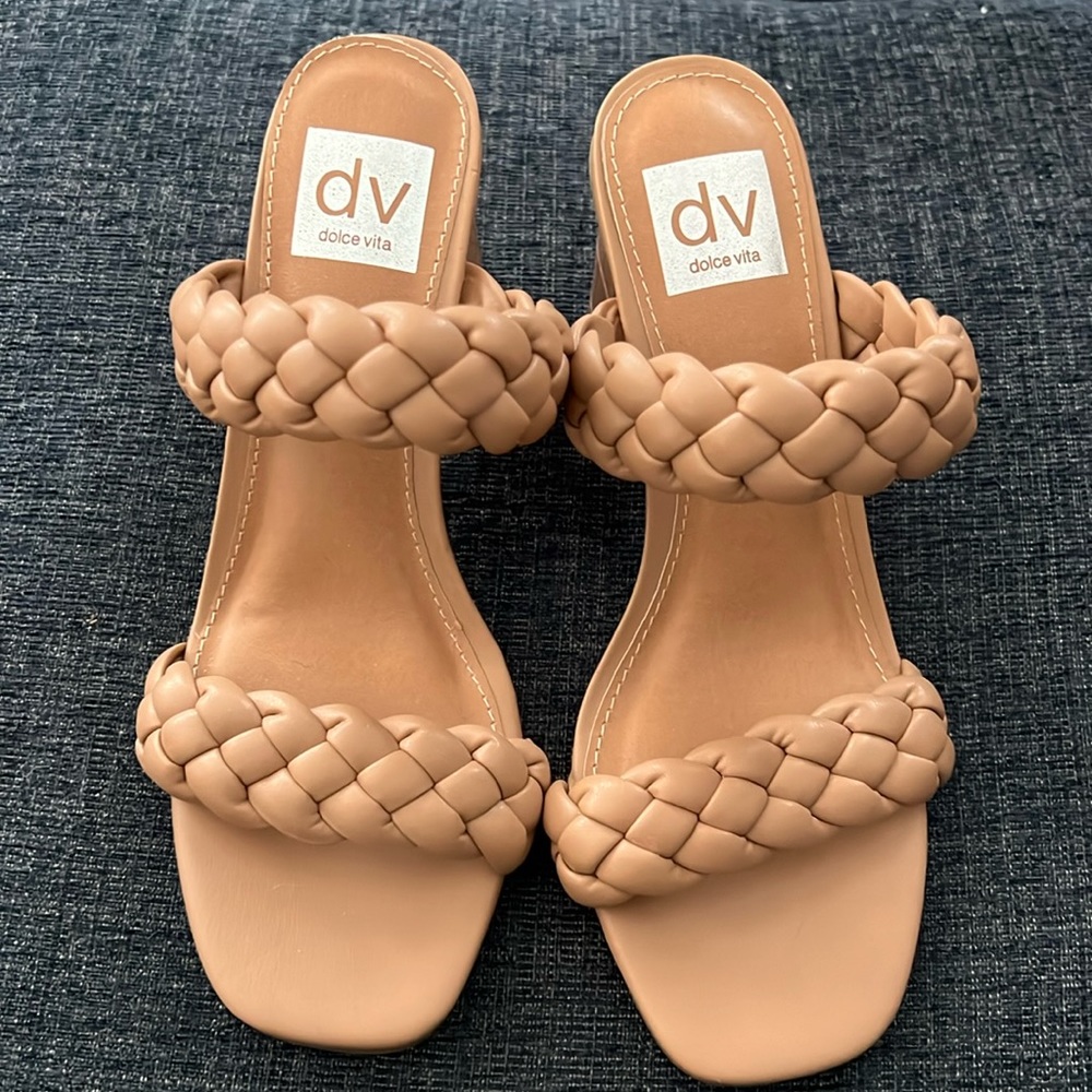 Dolce Vita Hardey Sandals